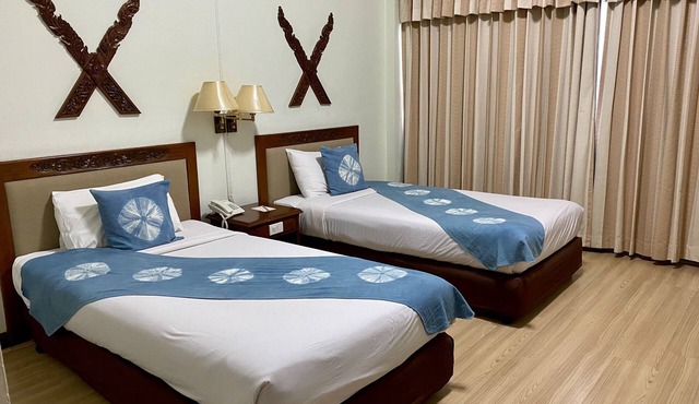 Mae Yom Palace Hotel in Phrae