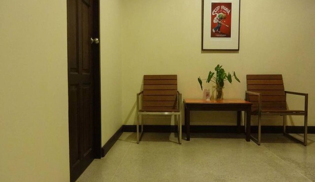Mango Bedroom Inn in Bangkok