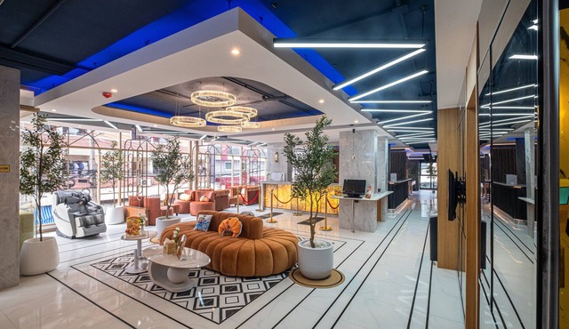 Metro Hotel Phahonyothin 35