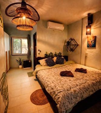 MILD ISLAND STAY ROOm in Ko Phi Phi