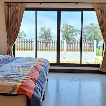 Mirinda Beach Resort