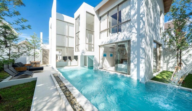 Modern 3BR Pool Villa near Laguna- Lux Pride 4 by Warm Plus