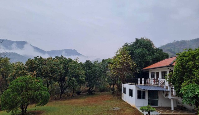 Mountain Front Family Home Big Balcony For 4 Rare Birds, Bikes in Wang Chan