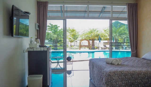 Mountain View Resort in Pranburi