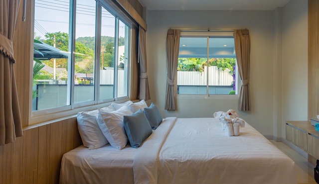 Nestled just a stone's throw away from the sea, a mere 3-minute