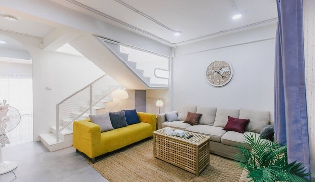 Nimmanhaemin, Maya Shopping mall 10min by walk, 2BDR & 2Bathroom Townhouse