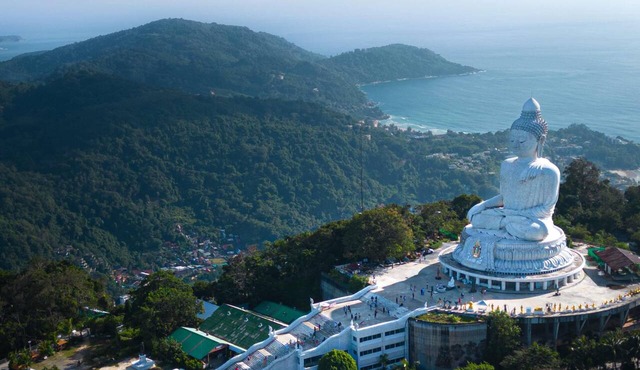 Novotel Phuket City Phokeethra Hotel in Phuket