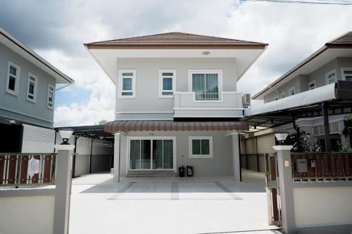 NS House Hatyai Spacious 3BR Family House near Khlong Hae Floating Market