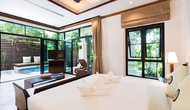 One Bedroom Jacuzzi Villa in Naiharn beach, Phuket