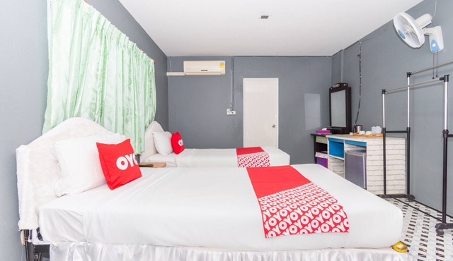 OYO 712 Baandin Resort in Ban Lat