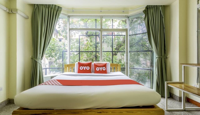 OYO 928 Leaf Hostel