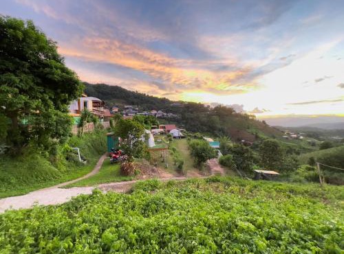 Phu Fahsai Homestay in Mon Jam