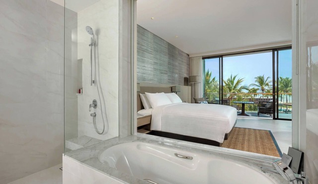 Phuket Marriott Resort and Spa, Nai Yang Beach