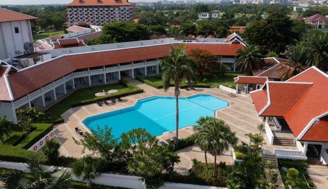 Pinehurst Golf Club and Hotel in Sathani Chiang Rak