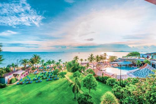 Pinnacle Grand Jomtien Resort and Beach Club