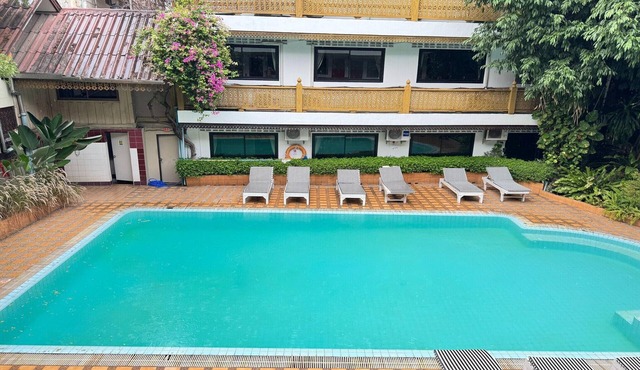 Private Double with Shared Bath | Budget Pick