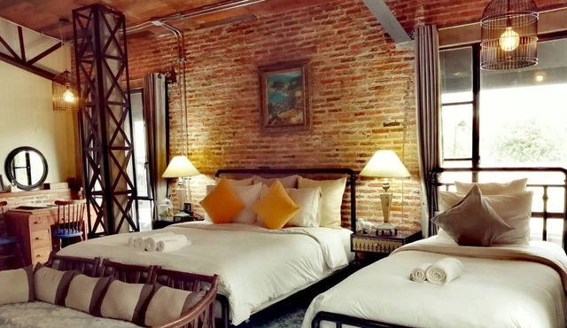 PX122 DBest HOTEL in Nan
