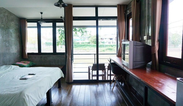 R-Lampang Guest House in Lampang