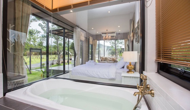 Release Pool Villa Resort in Suan Phueng