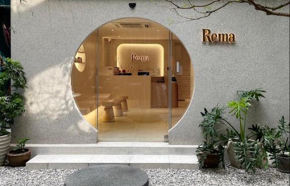 Rema residence China town Main Road