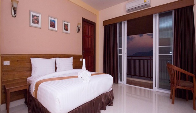 Royal Hill Satun Hotel in La-ngu