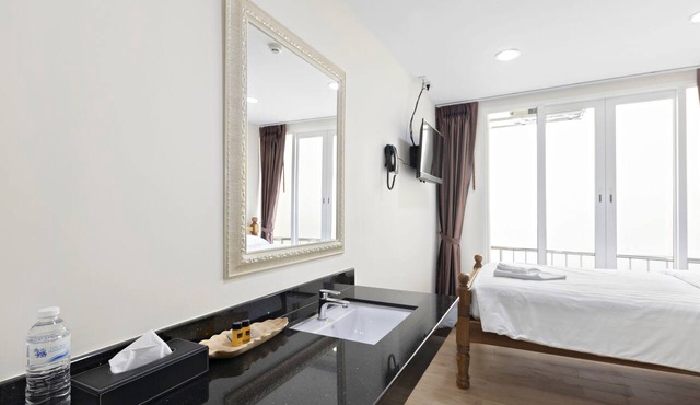 Royale 8 Ville in Bangkok