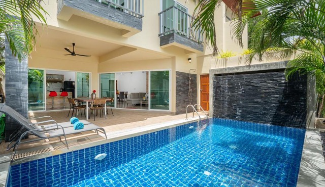 Sabai Villas, 7 min drive from Naiharn & Rawai, Private pool, Four villas available in Rawai Beach