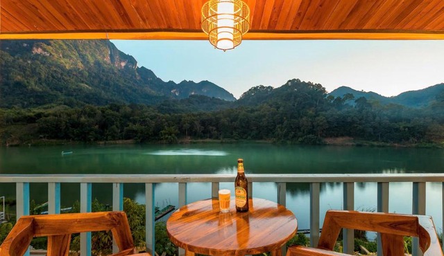 Sabaidee Nongkhiaw River View in Nong Khiaw