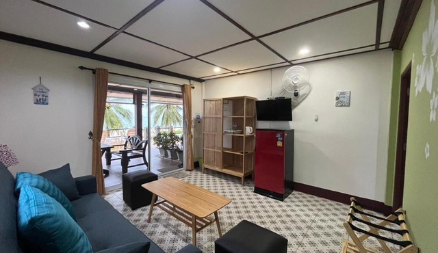 Sea Breeze House, Naiplao Beach in Khanom
