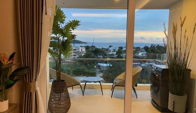Sea View Cozy 1-bedroom apartment in Rawai
