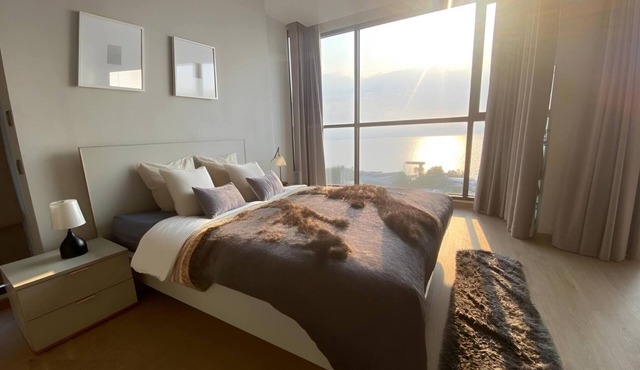 Sea View Large Luxury Space For Comfort and Joy in Pattaya City