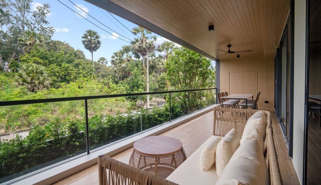 Seashore Residences, Three-Bedroom 3A Deluxe