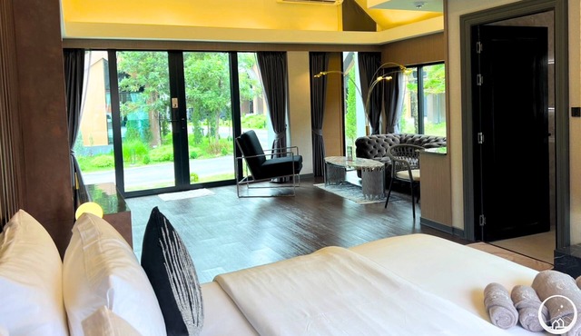 See Stars & Forest Resort in Sawang Daen Din