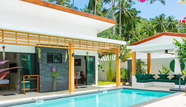 Serene 3-bedroom villa near Lamai Beach with private pool, sala, and lush garden in Maret