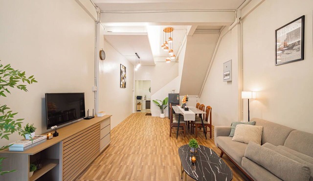 Siam Place Family House Near Khaosan 8 Guests in Bangkok