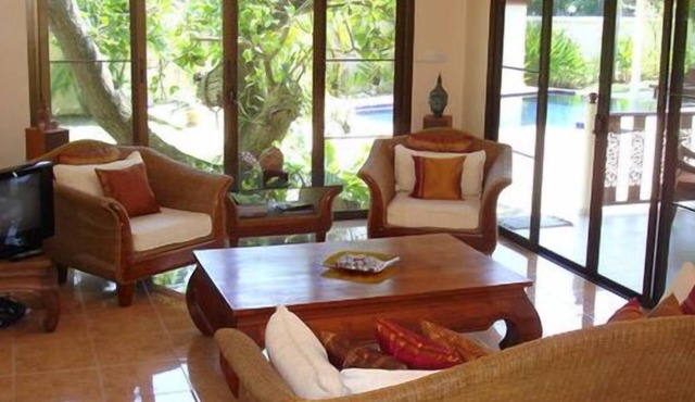 SILK - LUXURY FAMILY POOL VILLA NAIHARN