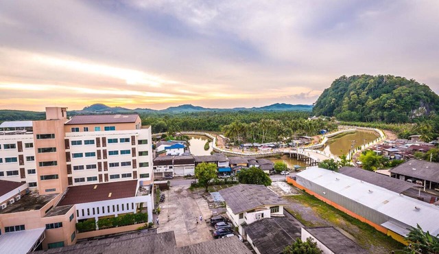 Sinkiat Buri Hotel in Satun