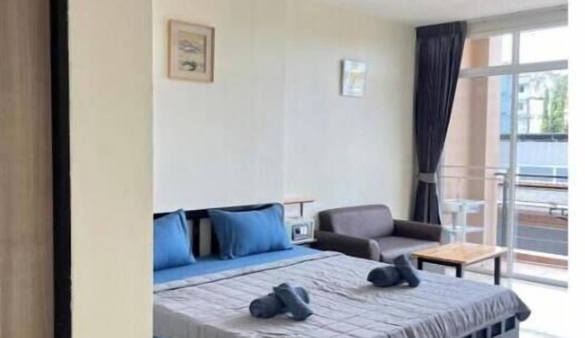 Sorot Beach One-Bedroom Apartment #2 in Jomtien Beach