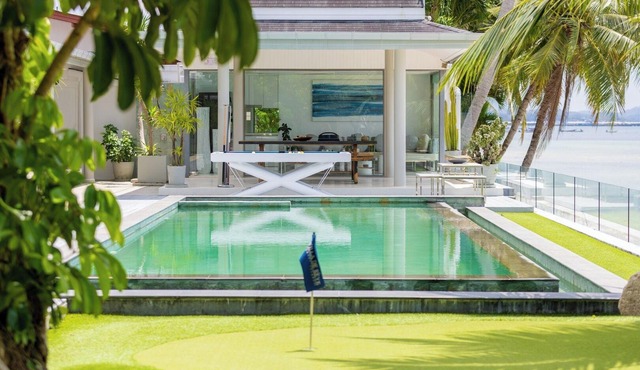 Spacious 6-bedroom Beachside Villa in Wonderful Koh Samui with Stunning Views