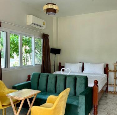 SriThanu relaxing house 1 in Ko Pha-ngan