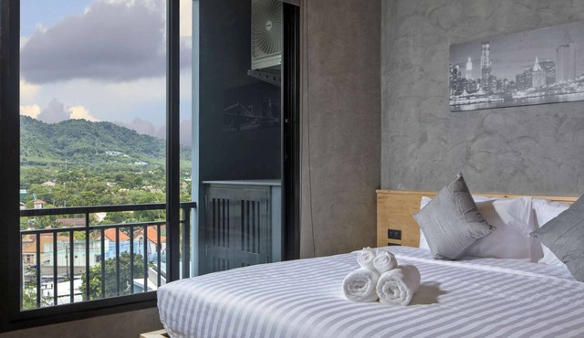 Studio with Mountain View near Naiharn Capital Pro in Rawai