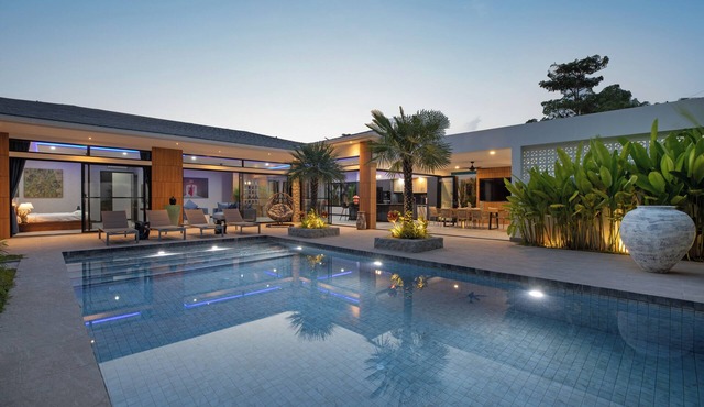 Stylish 4 bdrs new brand pool villa at Rawai