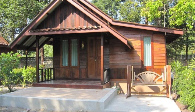 Suitable for families, service with heart, /Natural atmosphere, spacious area in Krabi
