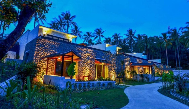 Sujin Suite - One Bedroom Resort, Sleeps 3