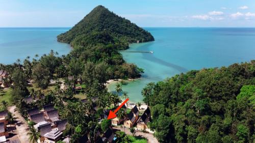 Sunbay Villa Koh Chang in Ban Khlong Son
