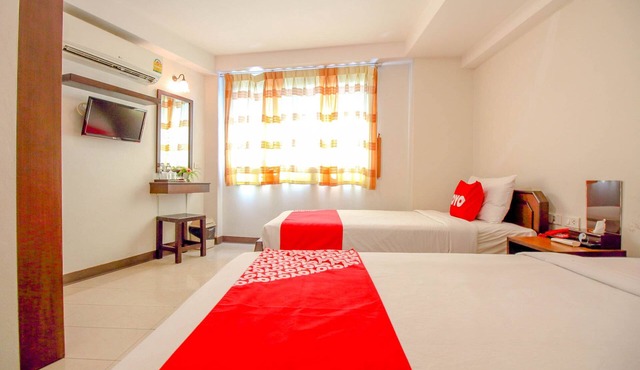 Super OYO 484 Pannee Residence Khaosan (Sha Plus)