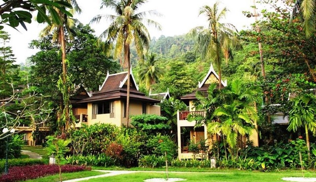 Superior garden room in resort near the beach