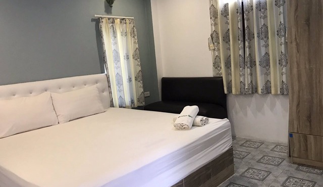 Suphan Wanwarn Resort in Suphan Buri