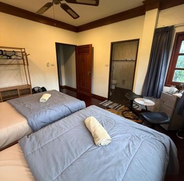 Sweet home in Bangrak Beach