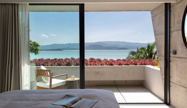 Syrah 3-bedroom Beachfront Villa in Koh Samui in Koh Samui
